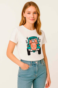 Camiseta God Is Good Carro