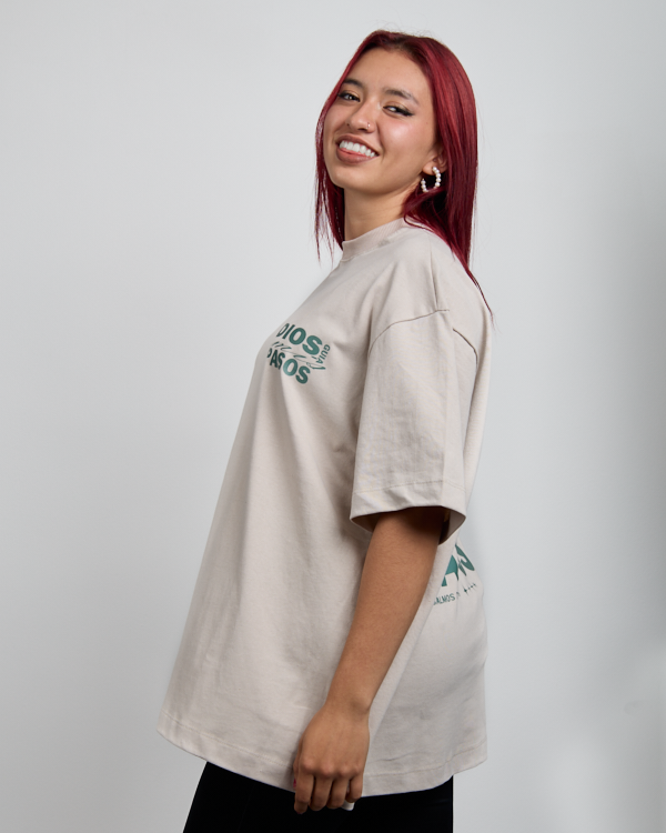 Camiseta Oversize Dios Guia Mis Pasos